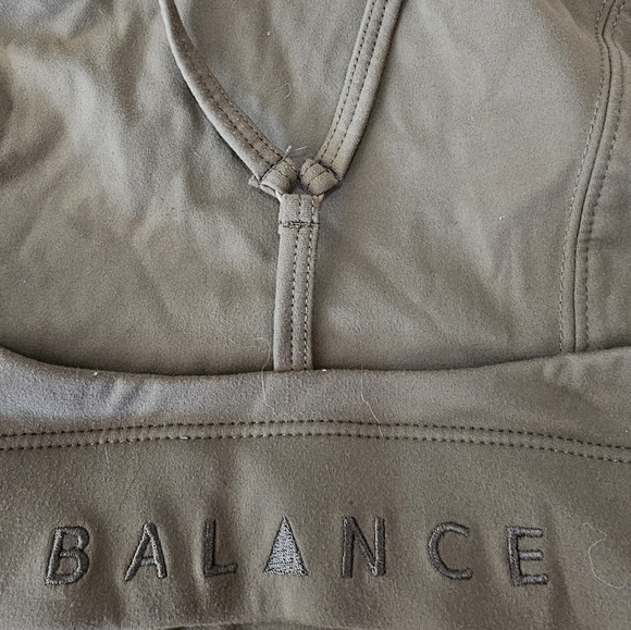 BALANCE  TOP - Picture 2 of 4